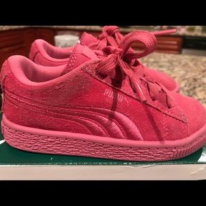 Pink puma toddler sneaker